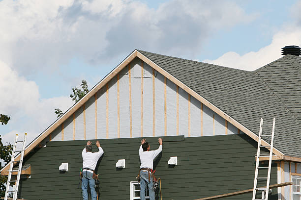 Professional Emergency Siding Repair technician working in Bowman, SC